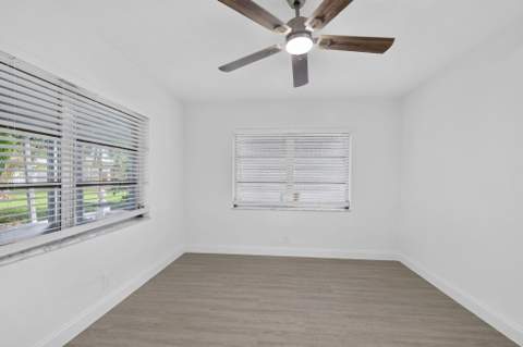 7422 NW 70th Avenue, Tamarac FL - photo 9 of 20