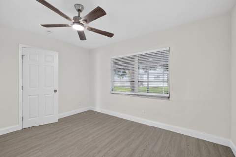 7422 NW 70th Avenue, Tamarac FL - photo 10 of 20
