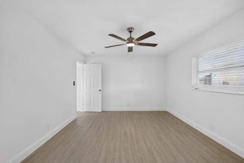 7422 NW 70th Avenue, Tamarac FL - photo 12 of 20