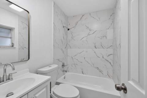 7422 NW 70th Avenue, Tamarac FL - photo 18 of 20