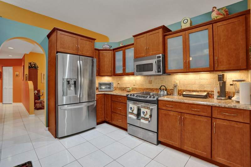 4 bedroom Single Family Residence at 5315 NW 108th Way, Kensington, Coral Springs — photo 4