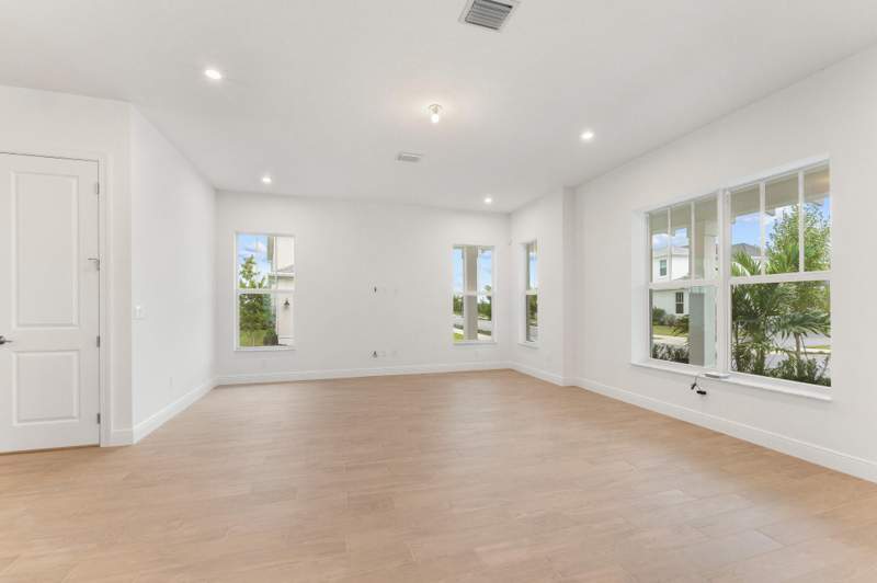 3 bedroom Single Family Residence at 690 SW Backus Lane, Newfield Crossroads, Palm City — photo 4