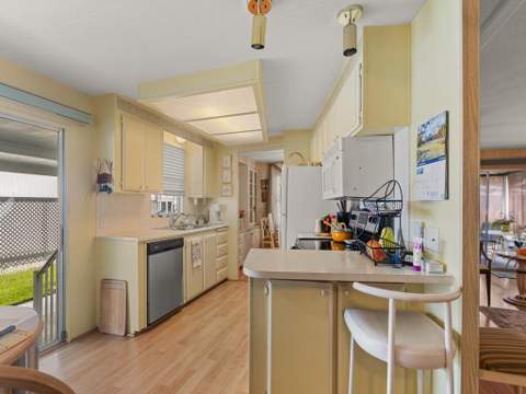4800 SE Federal Highway, Stuart FL - photo 16 of 36