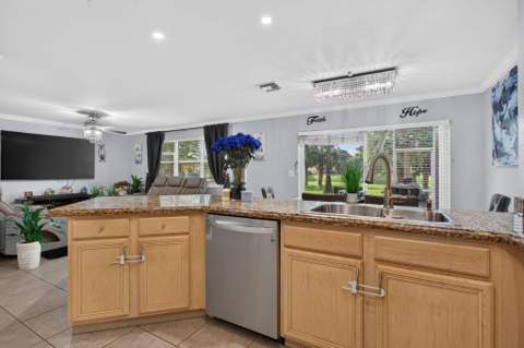 4258 NW 1st Drive, Deerfield Beach FL - photo 16 of 52