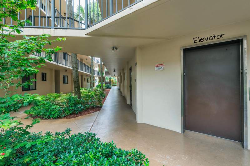2 bedroom Condominium at 5280 Las Verdes Circle #320, Coconut Palm Condo, Delray Beach — photo 3