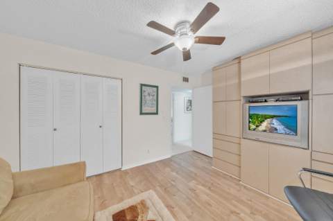 5280 Las Verdes Circle #320, Delray Beach FL - photo 20 of 40