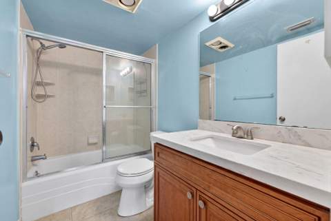 8321 Sands Point Boulevard #D206, Tamarac FL - photo 17 of 25