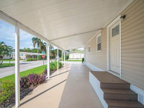 93 N Warner Drive, Jensen Beach FL - photo 13 of 36