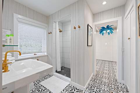 7128 W Lake Drive, Lake Clarke Shores FL - photo 19 of 69