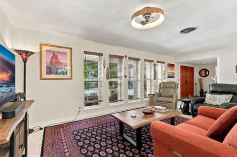 9714 Honeysuckle Avenue, Palm Beach Gardens FL - photo 8 of 41