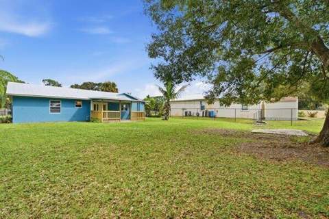 7603 Brookline Avenue, Fort Pierce FL - photo 22 of 33