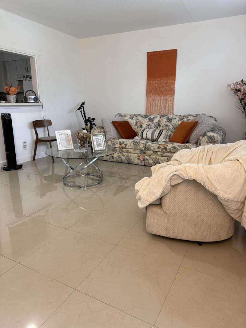 1 bedroom Condominium at 227 Markhum K, Markham K Condo, Deerfield Beach — photo 5