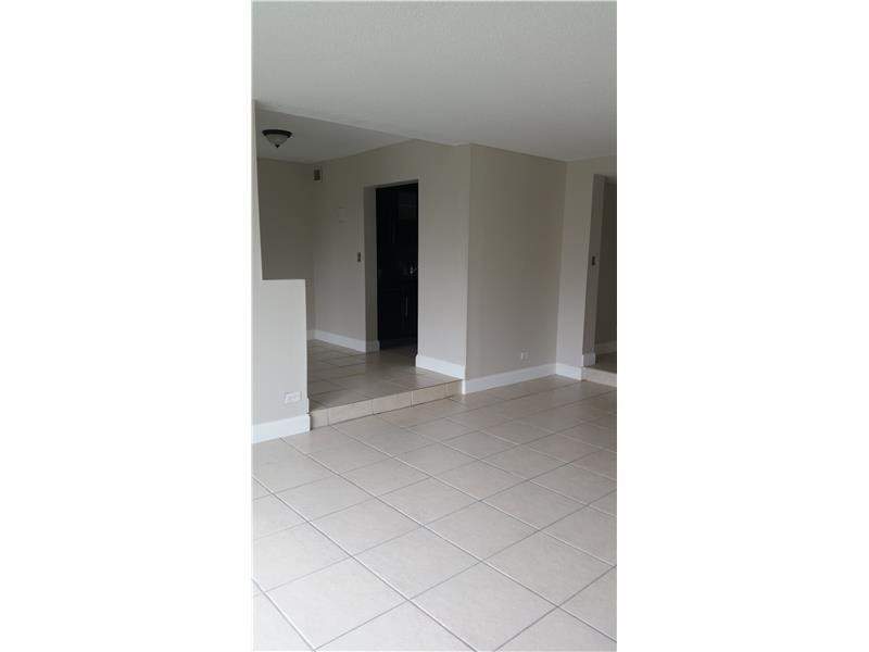 2 bedroom Condominium at 3730 Inverrary Drive #2X, International Village At, Lauderhill — photo 5