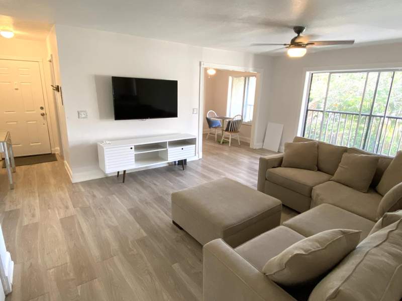 2 bedroom Condominium at 150 Pineview Road #H8, Pines Of Jupiter/Tequesta Condo, Jupiter — photo 3