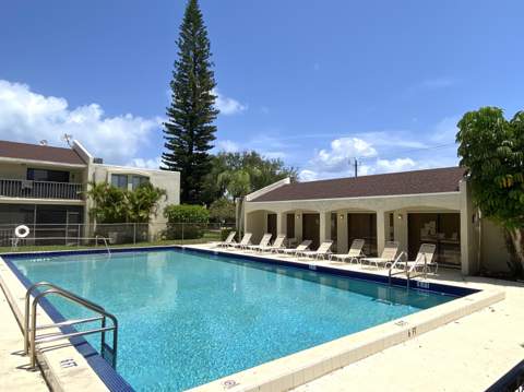 150 Pineview Road #H8, Jupiter FL - photo 13 of 15