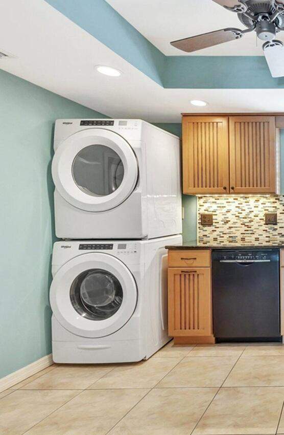 2 bedroom Condominium at 301 Lake Shore Drive #503, Lake Harbour Towers, Lake Park — photo 4