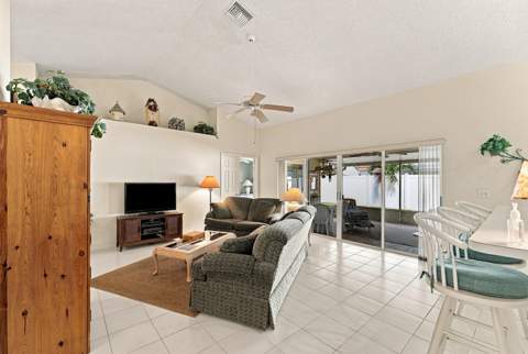 3705 Beachwood Drive, Delray Beach FL - photo 7 of 28