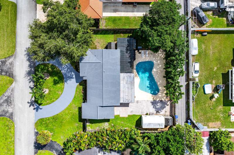 3 bedroom Single Family Residence at 3444 Pierce Street, Meekins Hills, Hollywood — photo 4
