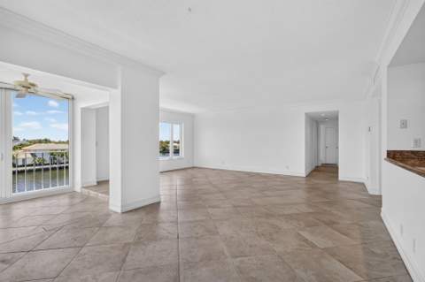 555 SE 6th Avenue #4F, Delray Beach FL - photo 11 of 53