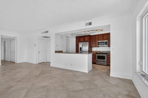 555 SE 6th Avenue #4F, Delray Beach FL - photo 12 of 53