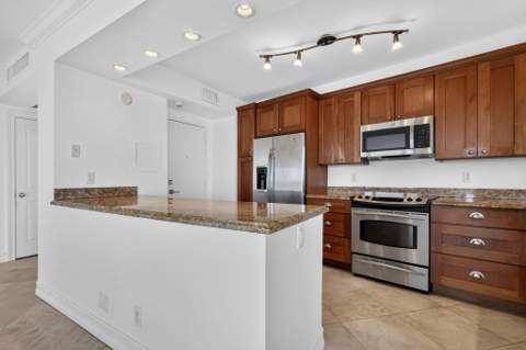 555 SE 6th Avenue #4F, Delray Beach FL - photo 15 of 53