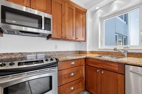 555 SE 6th Avenue #4F, Delray Beach FL - photo 17 of 53