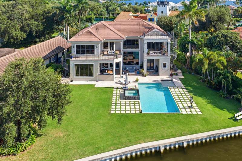 6 bedroom Single Family Residence at 1950 Portage Landing, Seminole Beach, North Palm Beach — photo 5