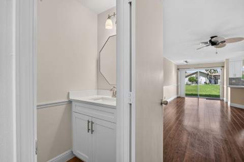2047 Discovery Circle, Deerfield Beach FL - photo 7 of 47