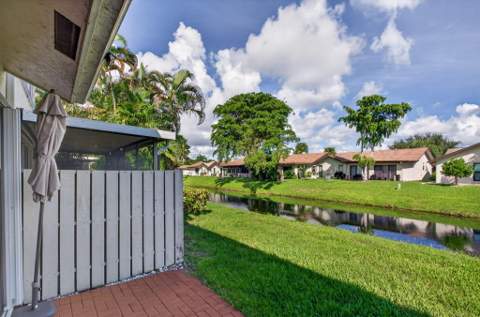 2047 Discovery Circle, Deerfield Beach FL - photo 21 of 47