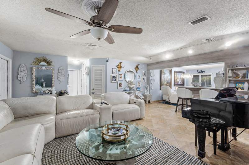 3 bedroom Single Family Residence at 949 Laurel Road, North Palm Beach Village Of 4, North Palm Beach — photo 4