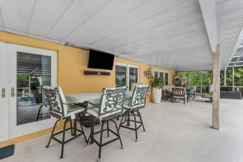 949 Laurel Road, North Palm Beach FL - photo 23 of 53