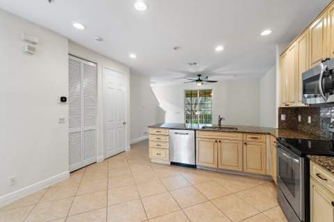 163 Apalachee Lane, Jupiter FL - photo 17 of 42