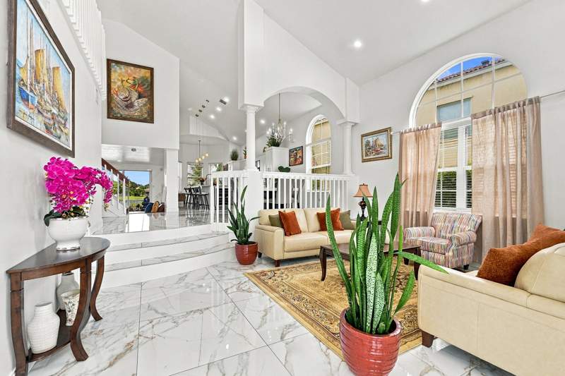 4 bedroom Single Family Residence at 2755 Misty Oaks Circle, Madison Green 1 Pars F And J, Royal Palm Beach — photo 4