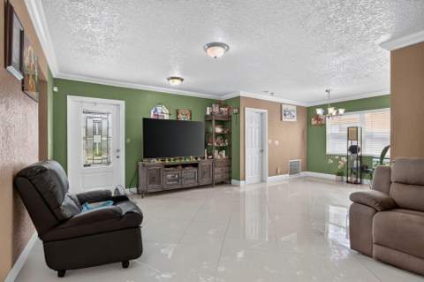 6351 SW 10th Court, North Lauderdale FL - photo 8 of 24