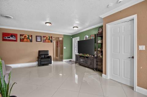 6351 SW 10th Court, North Lauderdale FL - photo 9 of 24