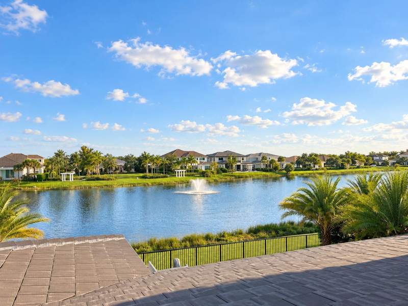 5 bedroom Single Family Residence at 9215 Coral Isles Circle, Avenir, Palm Beach Gardens — photo 3