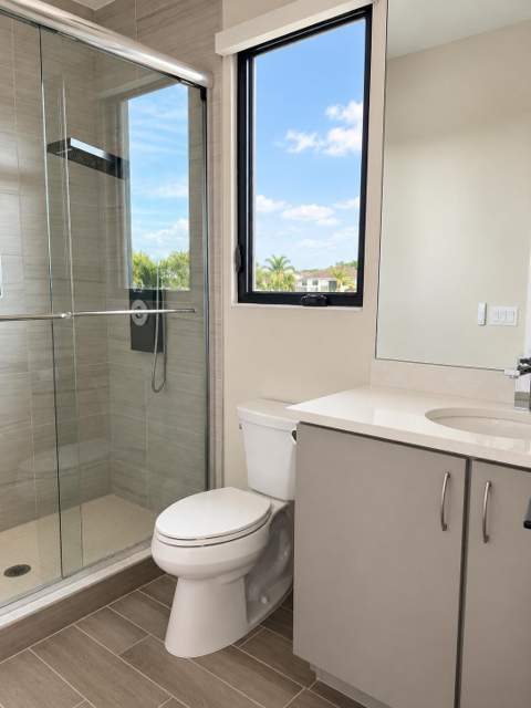 9215 Coral Isles Circle, Palm Beach Gardens FL - photo 8 of 35