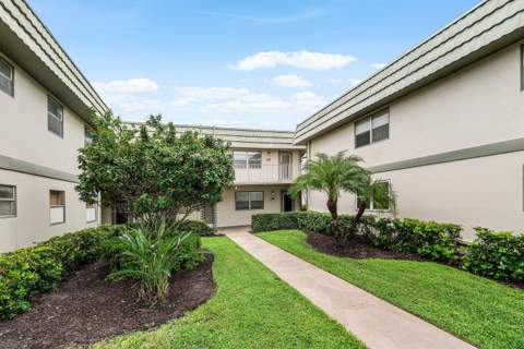171 Monaco Way, Delray Beach FL - photo 12 of 14