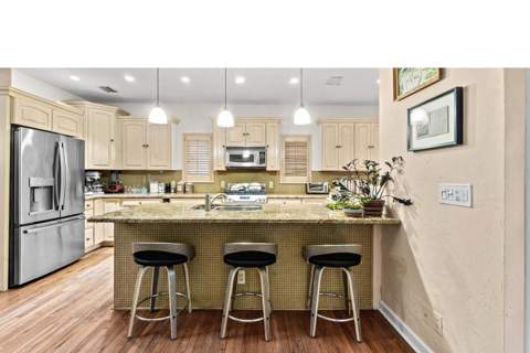 703 Sunset Road, West Palm Beach FL - photo 8 of 40