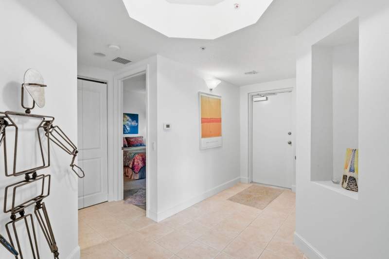 3 bedroom Condominium at 309 E Ocean Avenue #202, Olde Village Pointe Condo, Lantana — photo 3