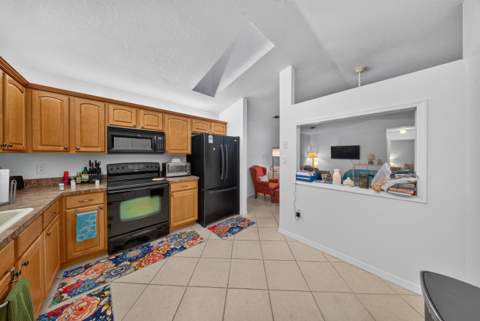 1435 Captains Walk, Fort Pierce FL - photo 9 of 22