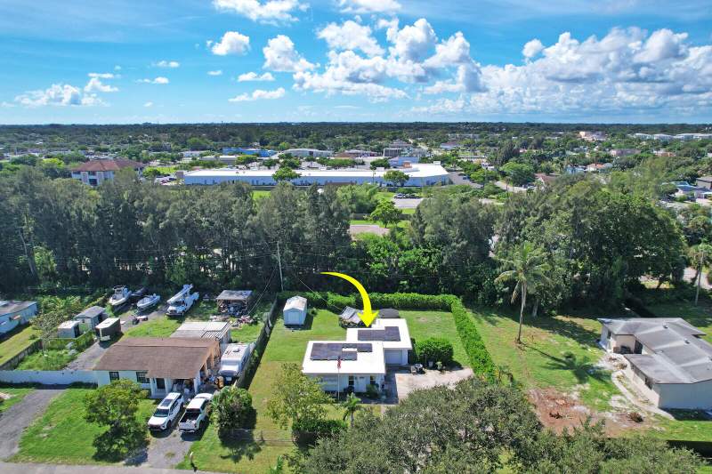2 bedroom Single Family Residence at 2708 Cherokee Court, Prairie Park, West Palm Beach — photo 4