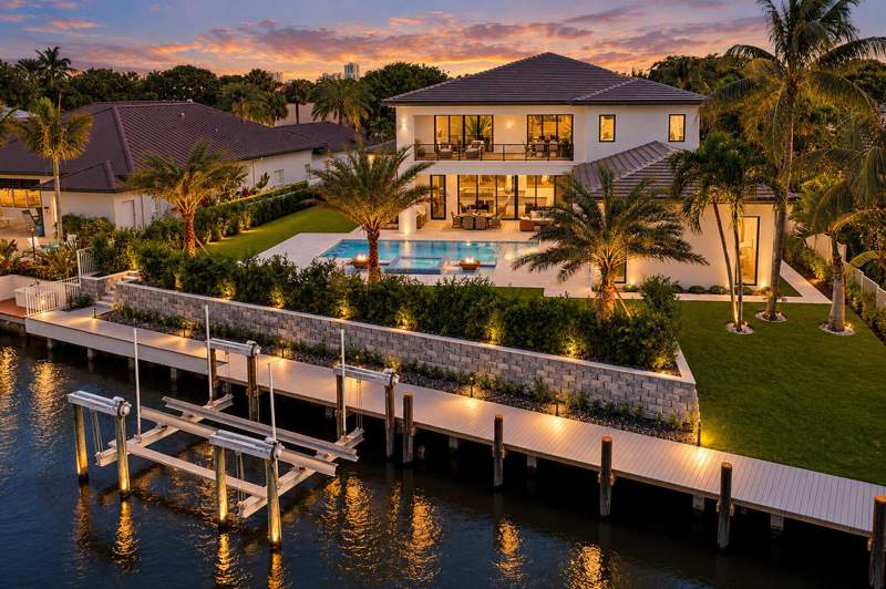 6 bedroom Single Family Residence at 155 Ebbtide Drive, Palm Beach Lake Worth Estates 2, North Palm Beach — photo 3