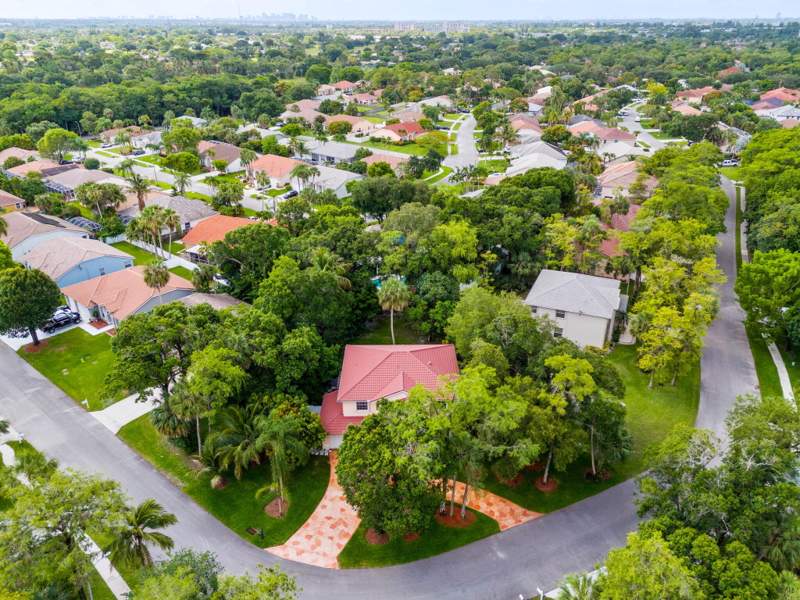 4 bedroom Single Family Residence at 5304 NW 66th Avenue, Boulevard Forest, Lauderhill — photo 3