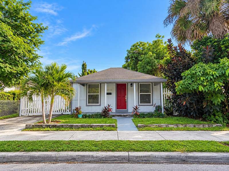 2 bedroom Single Family Residence at 1028 18th Street #0, Tamarind Park, West Palm Beach — photo 2