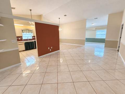 5253 Crystal Anne Drive, West Palm Beach FL - photo 7 of 70