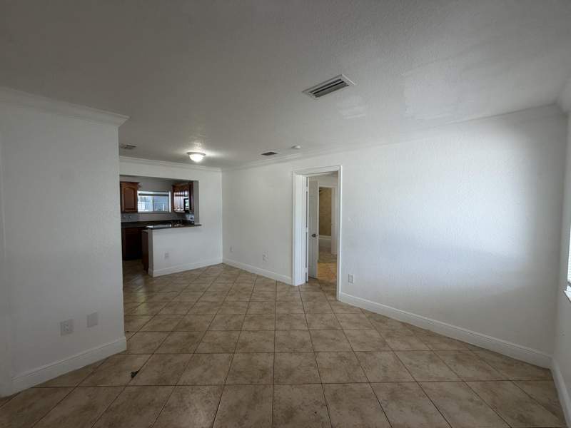 3 bedroom Single Family Residence at 5900 SW 26th Street, Miami Gardens Estates, West Park — photo 3