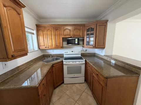 5900 SW 26th Street, West Park FL - photo 7 of 12