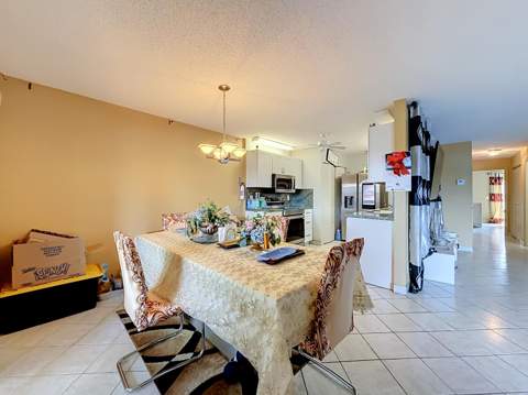 3440 Rossi Court, West Palm Beach FL - photo 12 of 38