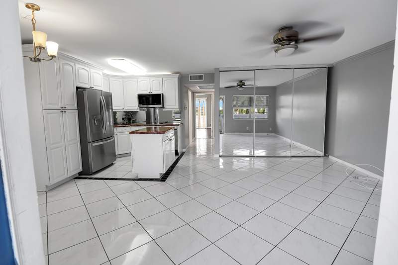 2 bedroom Condominium at 3061 Exeter D, Exeter At Century Village Condo, Boca Raton — photo 5